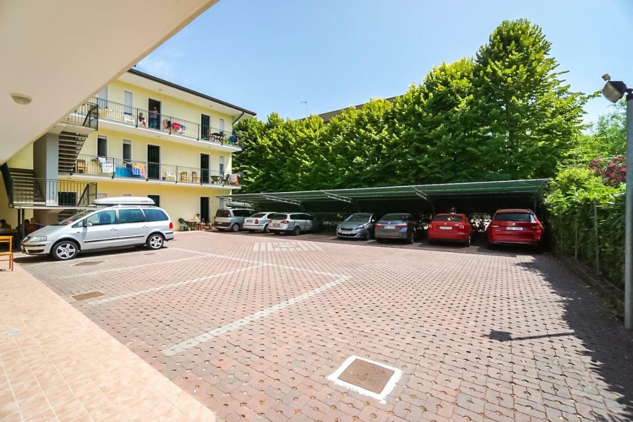 Condominio Brionetta Μπιμπιόνε Εξωτερικό φωτογραφία